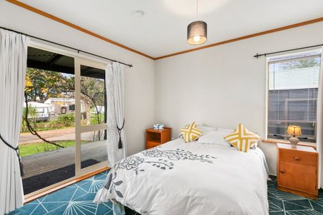 Photo of property in 24 Blake Street, Porangahau, 4293