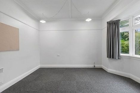 Photo of property in 313 Karori Road, Karori, Wellington, 6012
