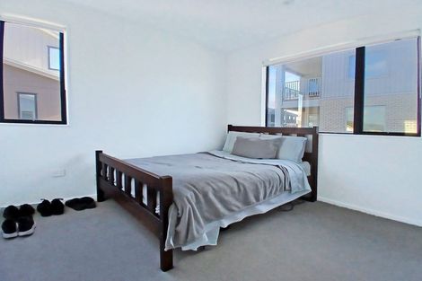 Photo of property in 18 Eileen Newey Place, Henderson, Auckland, 0612