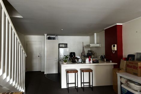 Photo of property in Grosvenor Cl, 19/6 Brown Street, Mount Cook, Wellington, 6021