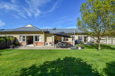 Photo of property in 26 Deller Drive, Carterton, 5713