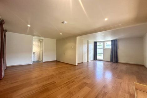 Photo of property in 19 Newhaven Terrace, Mairangi Bay, Auckland, 0630