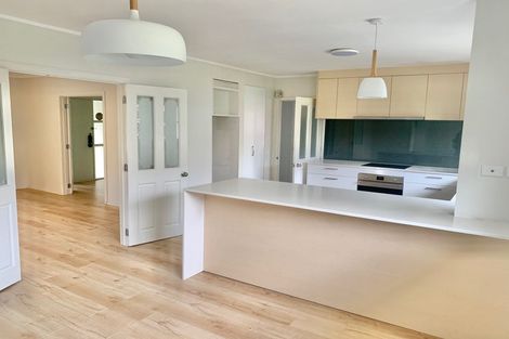 Photo of property in 1/42 Holland Road, Hillcrest, Auckland, 0627