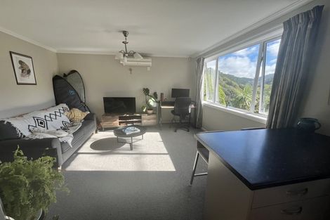 Photo of property in 48 Moana Road, Kelburn, Wellington, 6012