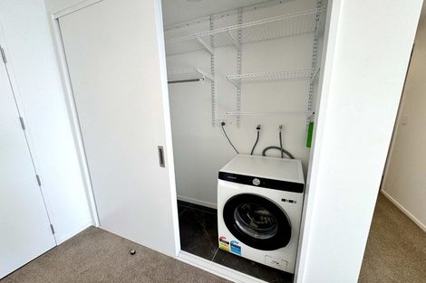 Photo of property in 305/1 Buscomb Avenue, Henderson, Auckland, 0610