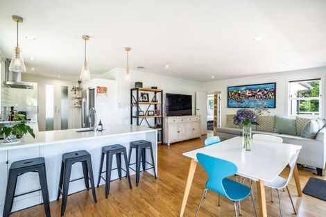 Photo of property in 8 Castleton Street, Birkdale, Auckland, 0626