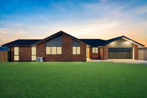 Photo of property in 2 Viv Green Place, Pokeno, 2402