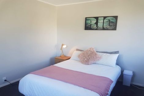 Photo of property in 18 Owhiti Street, Titahi Bay, Porirua, 5022