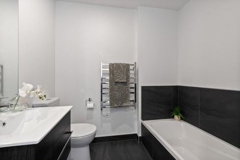 Photo of property in 22 Rua Kai Way, Brooklyn, Wellington, 6021