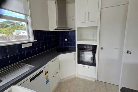 Photo of property in 2 Foyle Street, Island Bay, Wellington, 6023