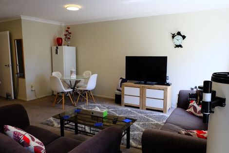 Photo of property in 19u4 Collins Avenue, Tawa, Wellington, 5028