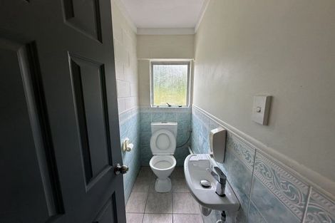 Photo of property in 10 Bendale Place, Papatoetoe, Auckland, 2025