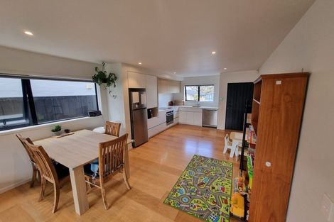 Photo of property in 31 Patrick Rice Drive, Swanson, Auckland, 0614