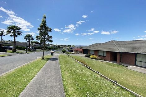 Photo of property in 44 Saralee Drive, Manurewa, Auckland, 2105