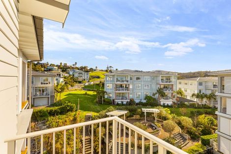 Photo of property in 183 Hibiscus Drive, Orewa, 0931