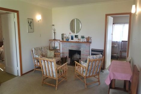 Photo of property in 87 Marine Parade, Paraparaumu Beach, Paraparaumu, 5032