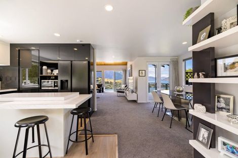 Photo of property in 108 Panorama Terrace, Queenstown, 9300