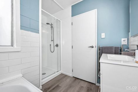 Photo of property in 2/1001 High Street, Avalon, Lower Hutt, 5011