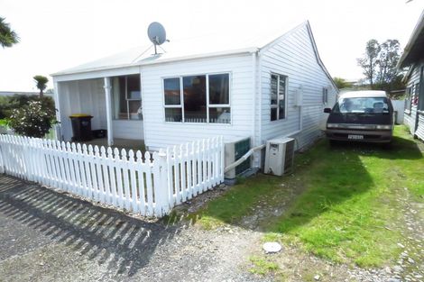 Photo of property in 5 Fonblanque Street, Westport, 7825