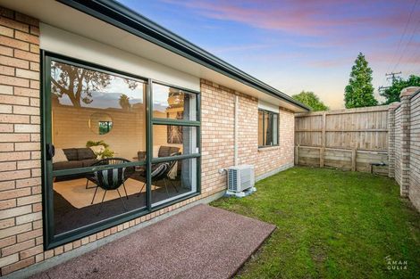 Photo of property in 70a Sturges Road, Henderson, Auckland, 0612