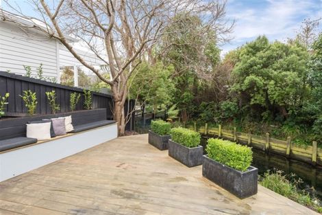 Photo of property in 37 Totara Street, Fendalton, Christchurch, 8041