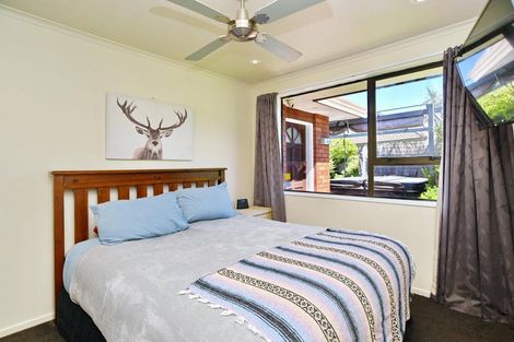 Photo of property in 11 Ludlow Place, Parklands, Christchurch, 8083