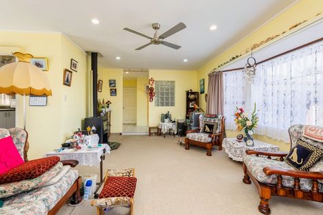 Photo of property in 39 Frank Evans Place, Henderson, Auckland, 0610