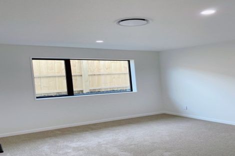 Photo of property in 40 Taikura Avenue, Red Beach, 0932