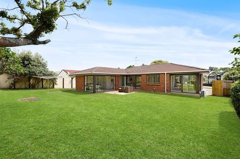 Photo of property in 178 Prince Regent Drive, Farm Cove, Auckland, 2012