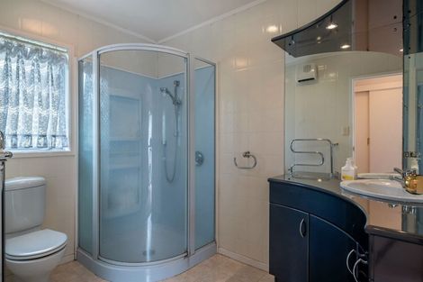 Photo of property in 4 Meadowvale Avenue, Forrest Hill, Auckland, 0620