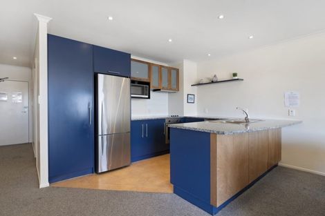 Photo of property in 302/178 Marine Parade, Mount Maunganui, 3116