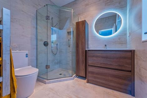 Photo of property in 20c Duke Street, Riverhead, 0820