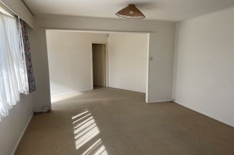 Photo of property in 32 Bruce Road, Glenfield, Auckland, 0629
