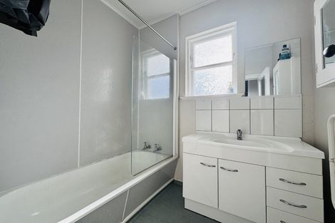 Photo of property in 15 Centennial Avenue, Riccarton, Christchurch, 8041