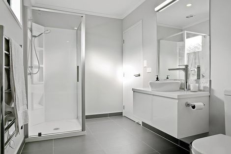 Photo of property in 33 Rose Leigh Drive, Cambridge, 3434