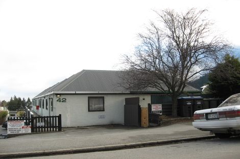 Photo of property in 5/42 Hallenstein Street, Queenstown, 9300