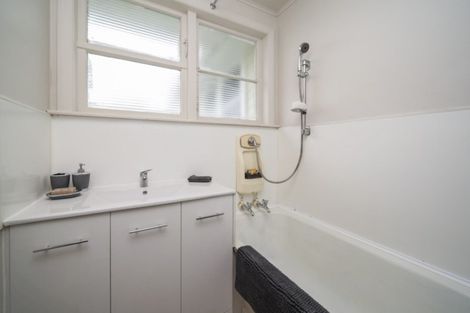 Photo of property in 279 South Road, Hawera, 4610