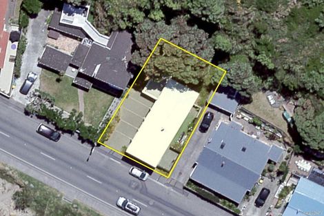 Photo of property in 196 The Esplanade, Island Bay, Wellington, 6023