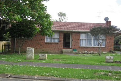 Photo of property in 17 Nicola Place, Mangere, Auckland, 2022