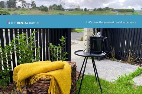 Photo of property in 12 Tuputupu Drive, Kumeu, 0810