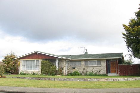 Photo of property in 77 Folkestone Drive, Flaxmere, Hastings, 4120