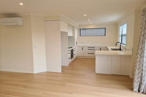 Photo of property in 8 Koral Lane, Broomfield, Christchurch, 8042