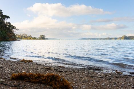 Photo of property in 886 Purerua Road, Te Ti Mangonui, Kerikeri, 0294