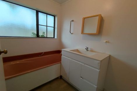 Photo of property in 74 Godley Road, Green Bay, Auckland, 0604