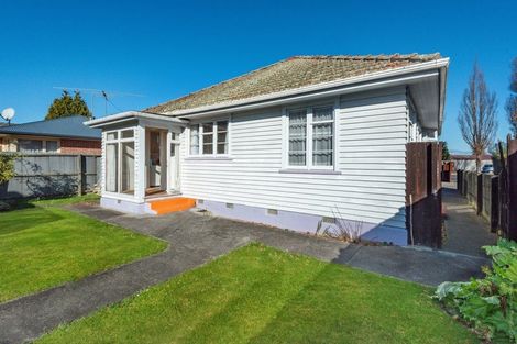 Photo of property in 102 Yaldhurst Road, Sockburn, Christchurch, 8042