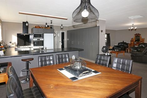 Photo of property in 111 Guy Street, Dannevirke, 4930