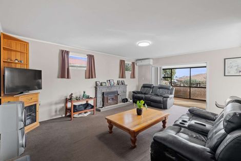 Photo of property in 26 Mack Place, Red Hill, Papakura, 2110