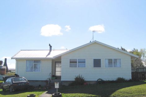 Photo of property in 25 Gordon Crescent, Marton, 4710