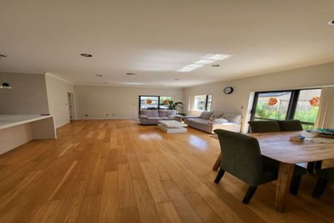 Photo of property in 125 Flat Bush School Road, Flat Bush, Auckland, 2019