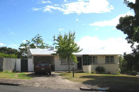Photo of property in 8 Hinau Street, New Lynn, Auckland, 0600